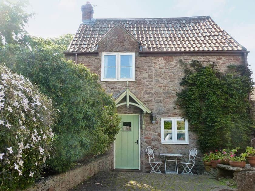 Hollies Cottage Ref 90141 In Draycott Near Cheddar Somerset