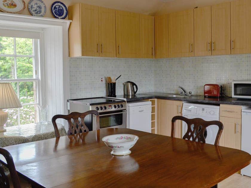 Kitchen/diner | Gilmilnscroft Estate - The Old Stables - Gilminscroft Estate, Sorn, near Ayr