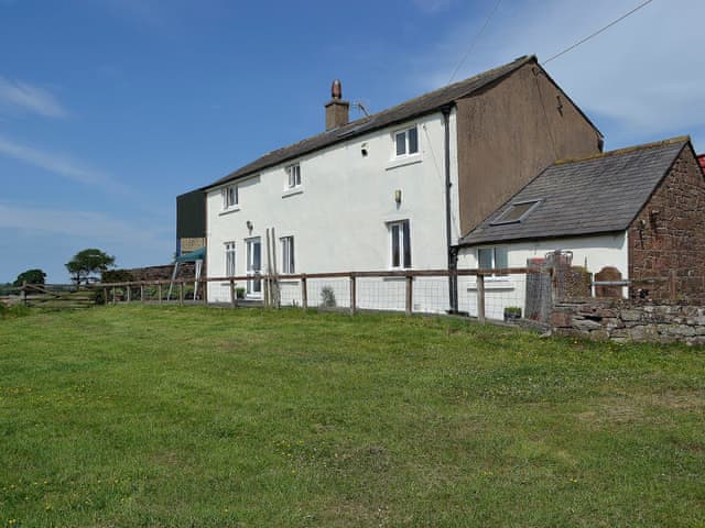 Springfield Farm Cottages Farm Cottage Ref Ukc3497 In Bigrigg