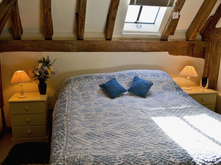 Double bedroom | Mount House Barn, Burwash