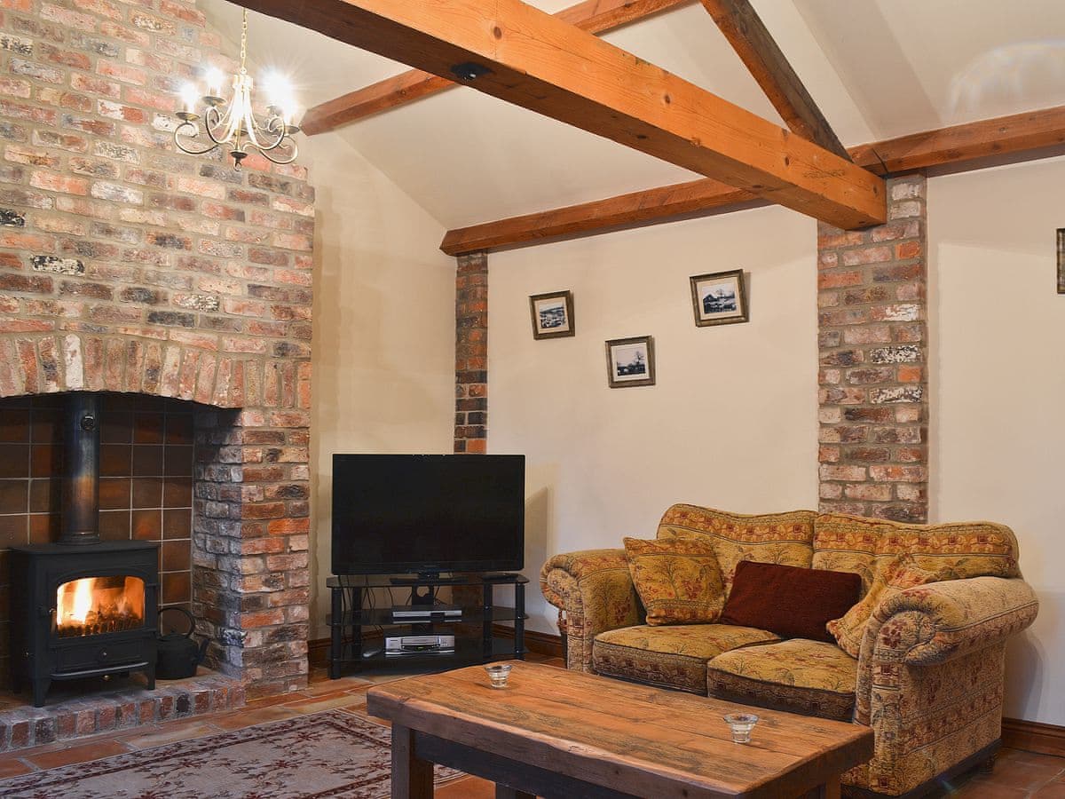 Bridge Farm Holiday Cottages - The Byre