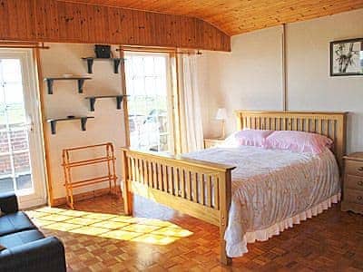 Double bedroom | Mariners Lodge, Felixstowe Ferry