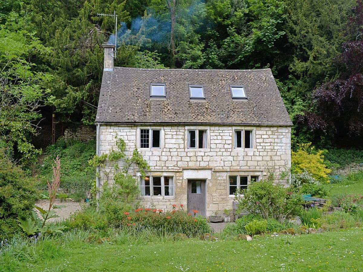 Self-catering cottages in Stroud