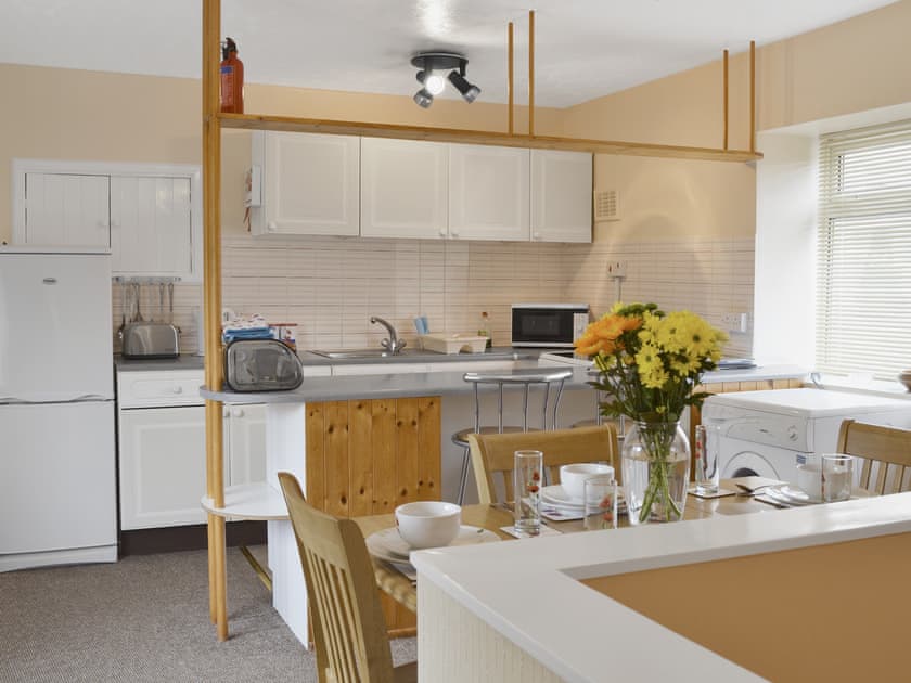 Kitchen/diner | The White Cottage, Furness Vale, nr. Whaley Bridge