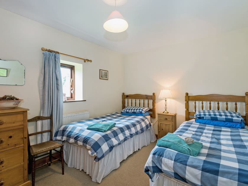 Charming twin bedroom | Dipper Fold, Hebden, near Skipton