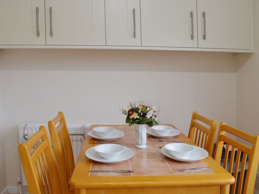 Kitchen/diner | Sea Breeze, Hopton-on-Sea, nr. Great Yarmouth