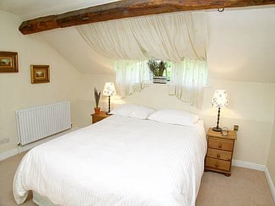 Double bedroom | Wee Bridge Farm Cottage, Mobberley, near Knutsford