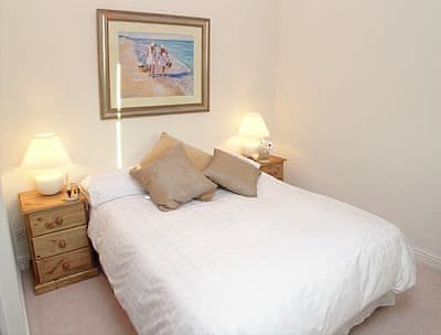 Double bedroom | Wee Bridge Farm Cottage, Mobberley, near Knutsford
