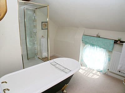 Bathroom | Wee Bridge Farm Cottage, Mobberley, near Knutsford