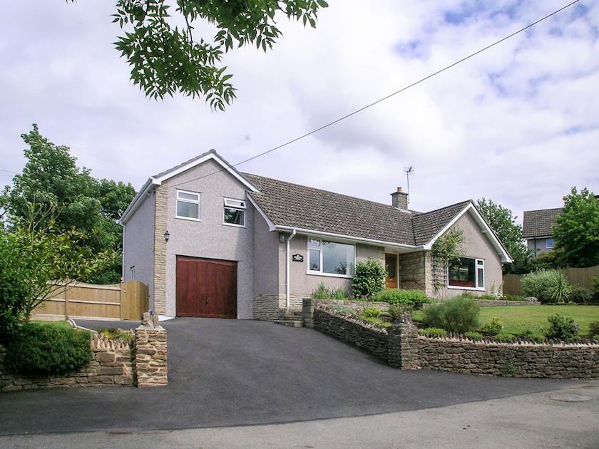 Attractive detached holiday bungalow | Orchard Well, Winscombe