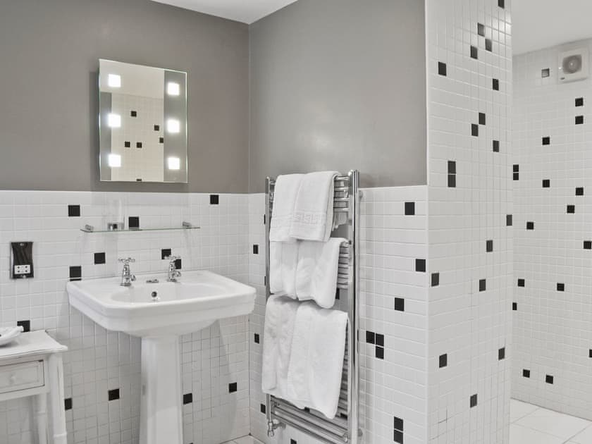 Bathroom | Stockham Lodge, Colyton