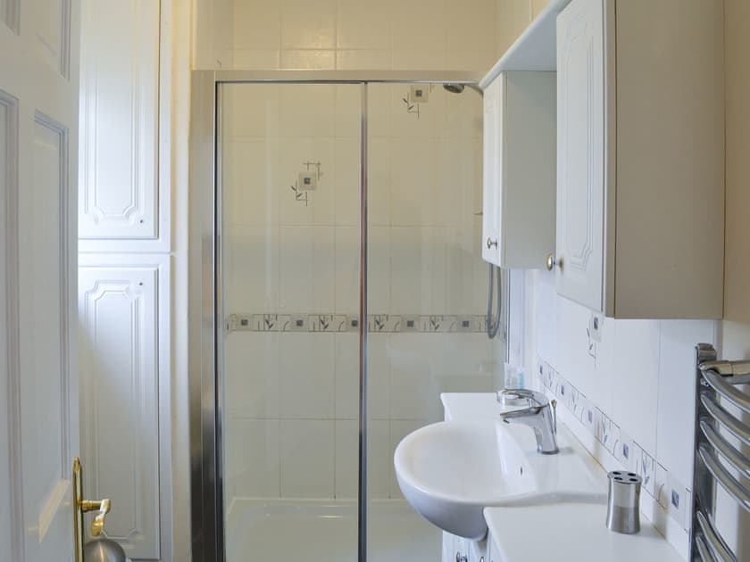 Shower room | Poppy Cottage, Crantock, near Newquay
