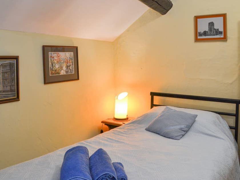 Lovely beamed single bedroom | Upper Stanbatch Cottage, Wentnor, near Bishops Castle