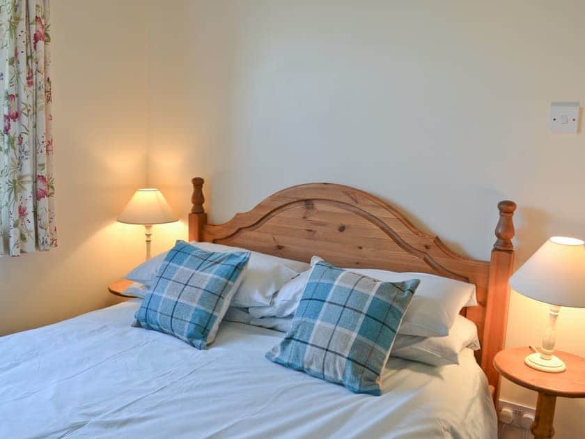 Double bedroom | Bramley Cottages - Blenheim Cottage, Rye Foreign, Rye