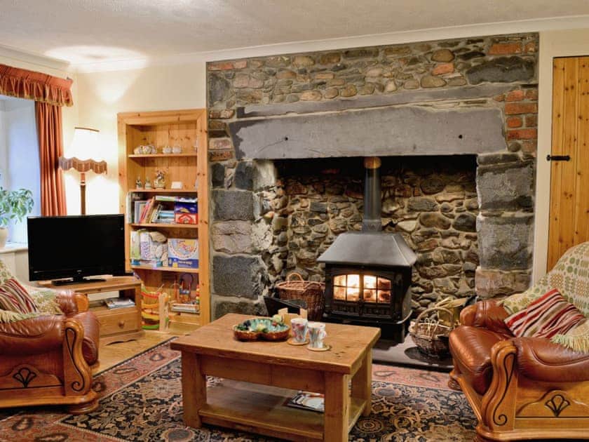 Living room | Is-Helen Cottage, Caernarfon