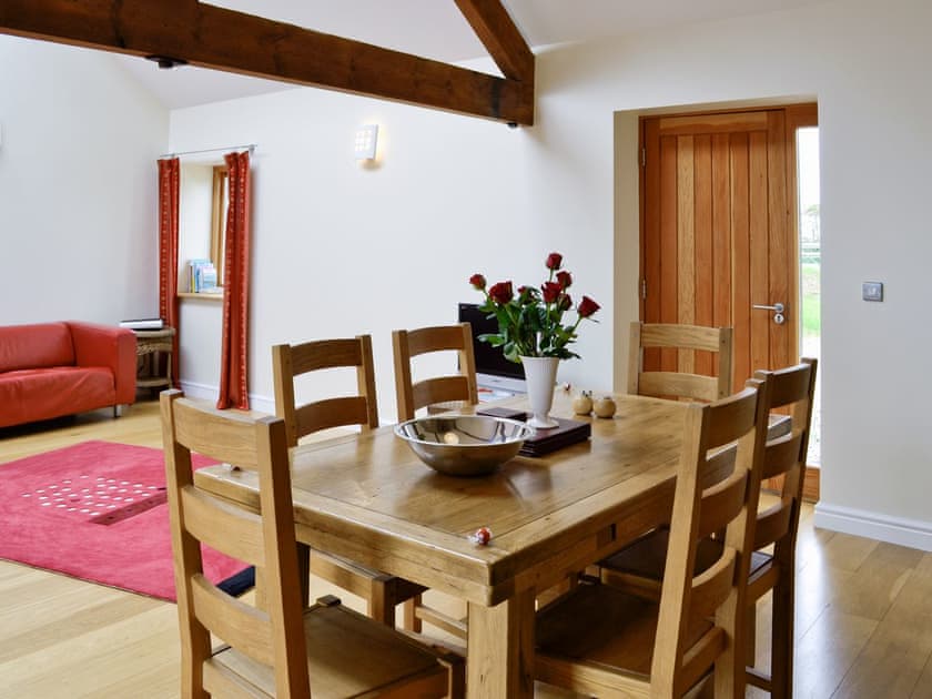 Living room/dining room | Ty Hir, Aberdaron, Pwllheli