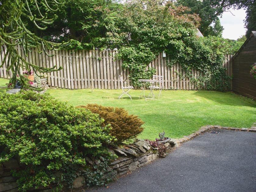 Sitting-out-area | The Abbey Coach House - The Farriers, St. Mary’s Park, Windermere