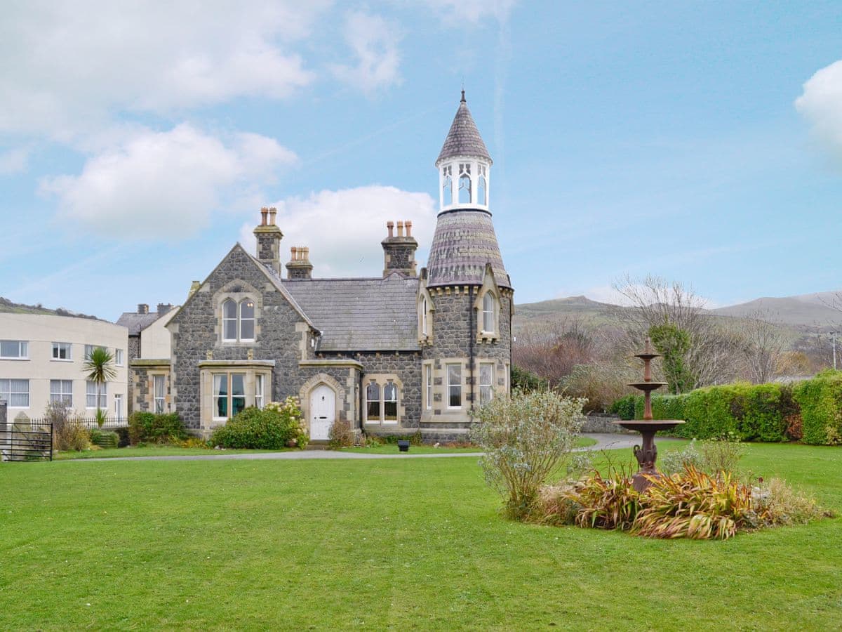 The Towers, Self Catering, Llanfairfechan Cottages, North Wales