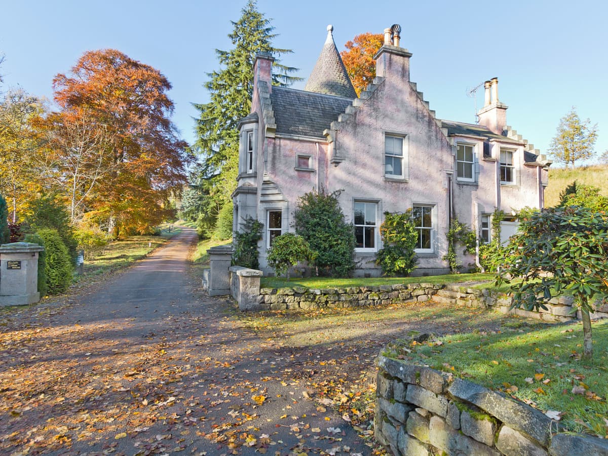 Dess Lodge - Image 2