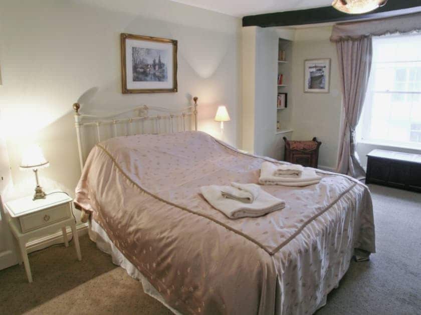 Double bedroom | Kings House, Beaumaris, Anglesey
