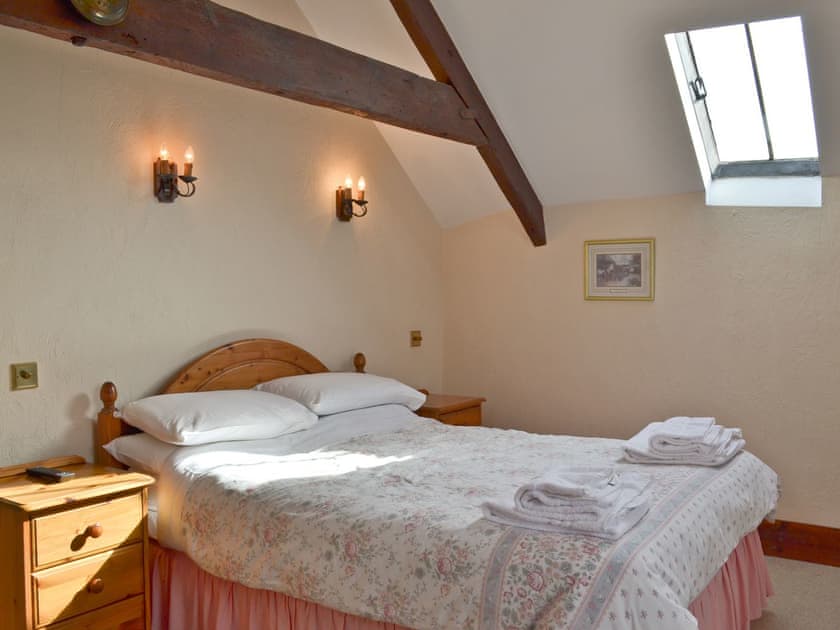 Double bedroom | Stable Cottage, Colyford, near Seaton