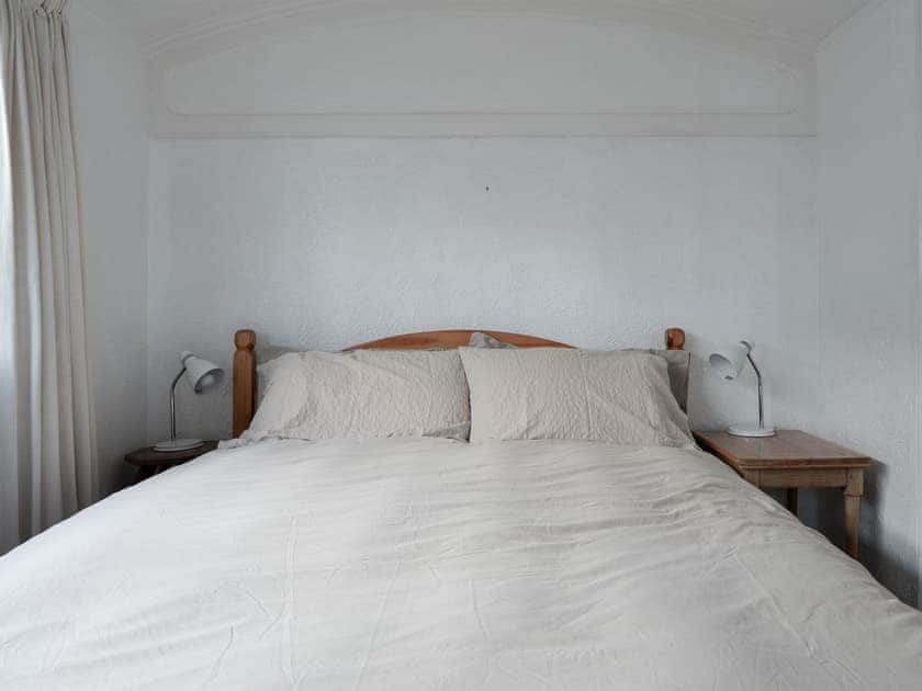 Double bedroom | Thalassa, Pagham, near Chichester