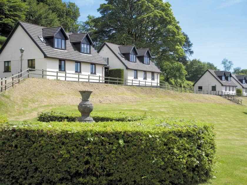 Rosecraddoc Manor - Lake View Cottage