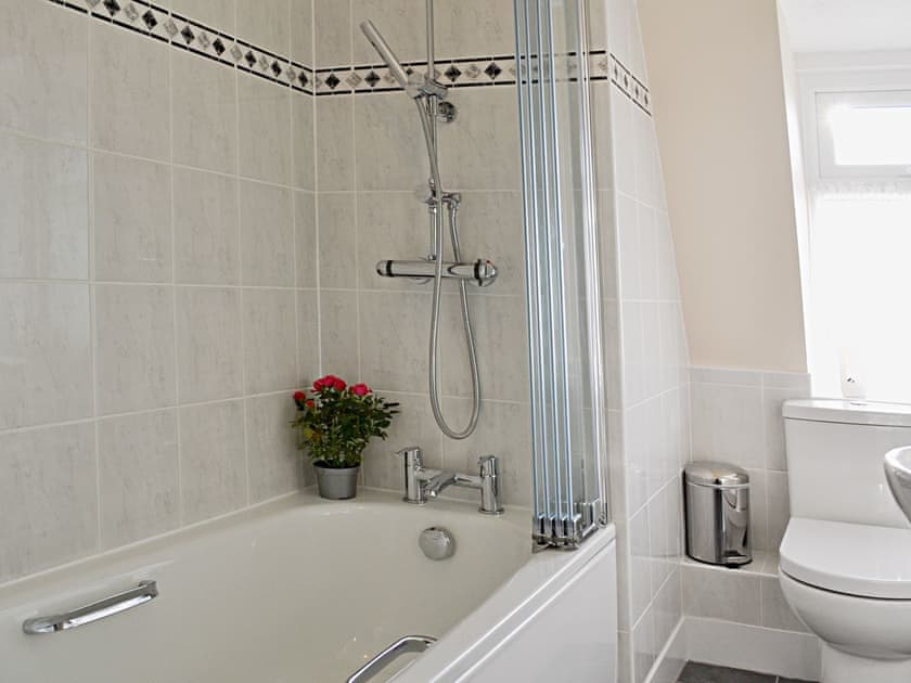 Bathroom | Coast Lodge, Pevensey Bay