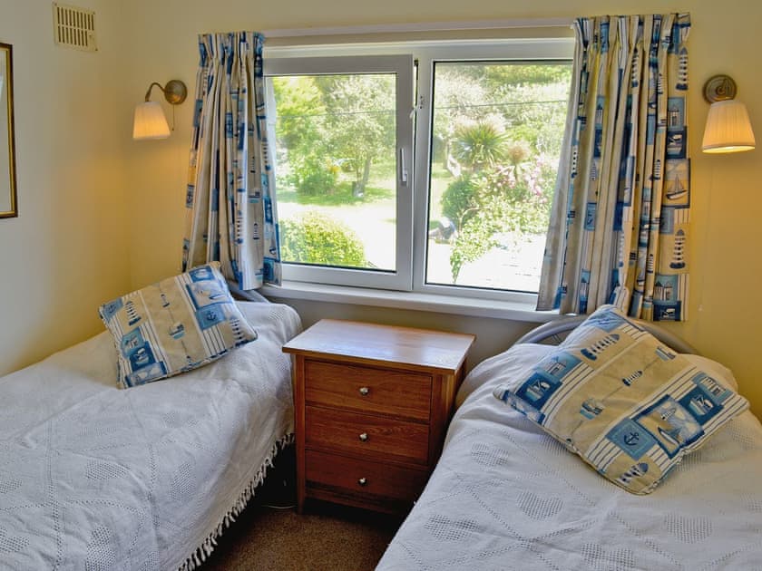 Twin bedroom | Coastguard Cottage, Downderry, nr. Looe
