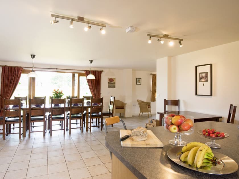 Kitchen/diner | Dinney Farm - Kingfisher Cottage, Bridgnorth