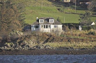 Seabank Cottage Ref 40021 In Clachan Seil Argyll And Bute