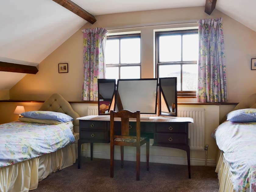 Bedroom | Halford Big Barn, Craven Arms