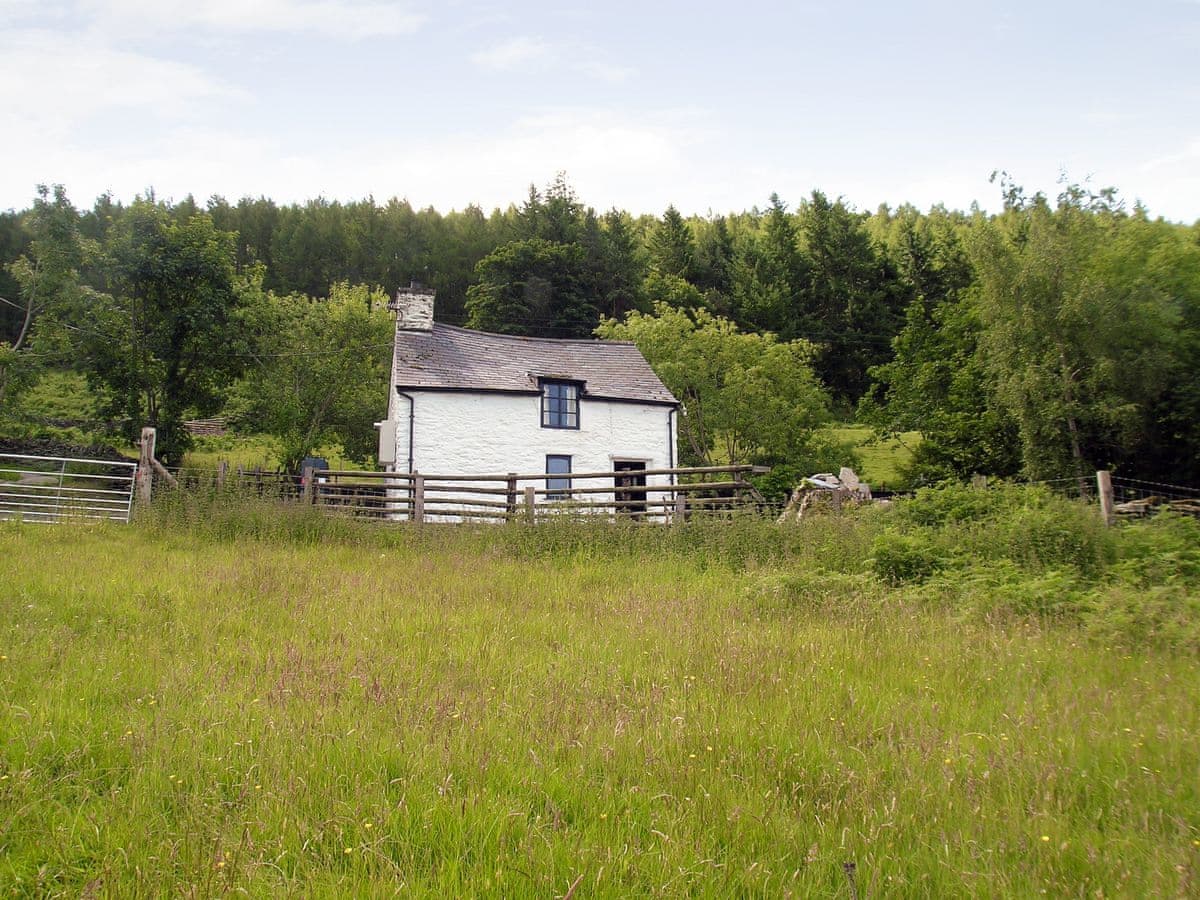 Crogen Bryn Awel