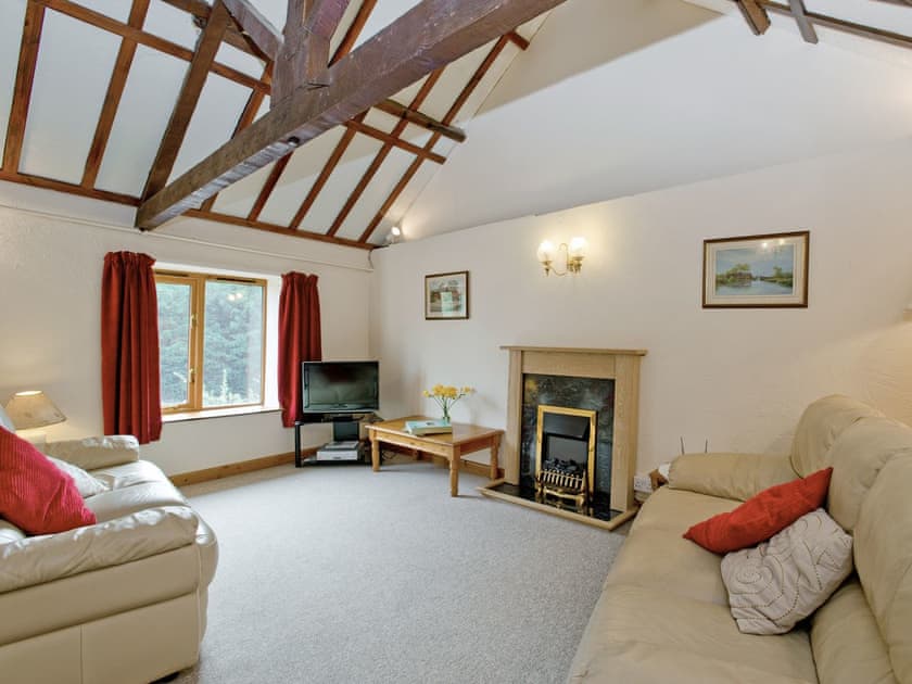 Open plan living/dining room/kitchen | Wayford Bridge Granary - Malt Shovel, Wayford Bridge, nr. Stalham