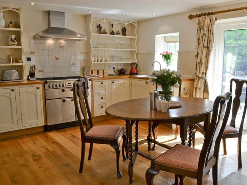 Kitchen/diner | Webbery Manor Estate - Groom’s Cottage, Webbery, nr. Bideford