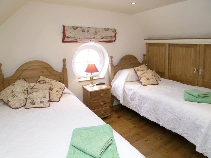 Twin bedroom | The Captains House, Instow, nr. Bideford