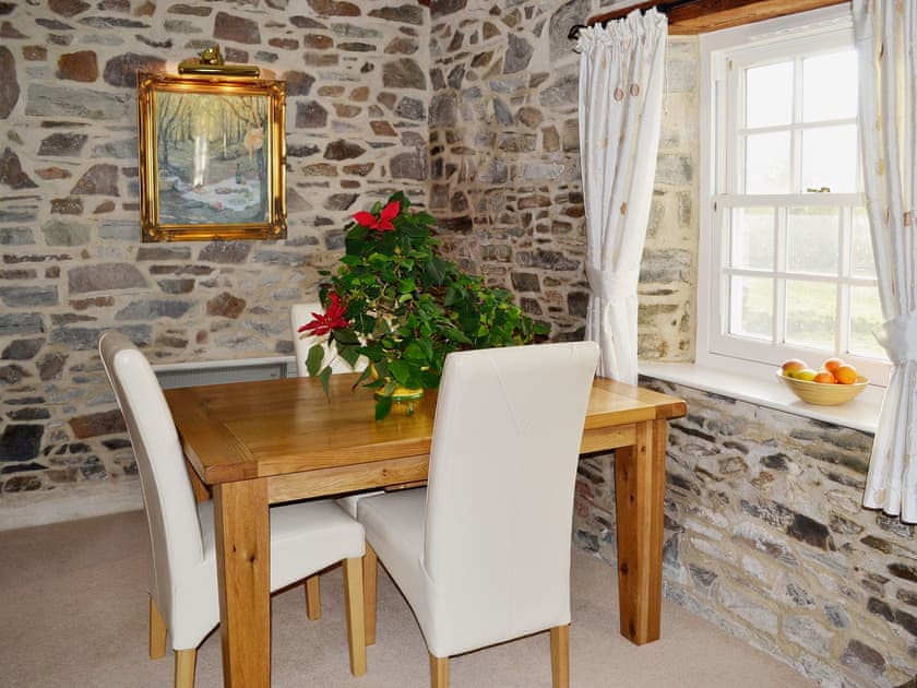 Dining room | Pendewey Farm Cottages - The Coach House, Bodmin