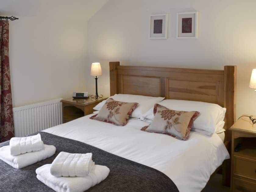Comfortable double bedroom | Daisy Cottage, Thornton-le-Dale