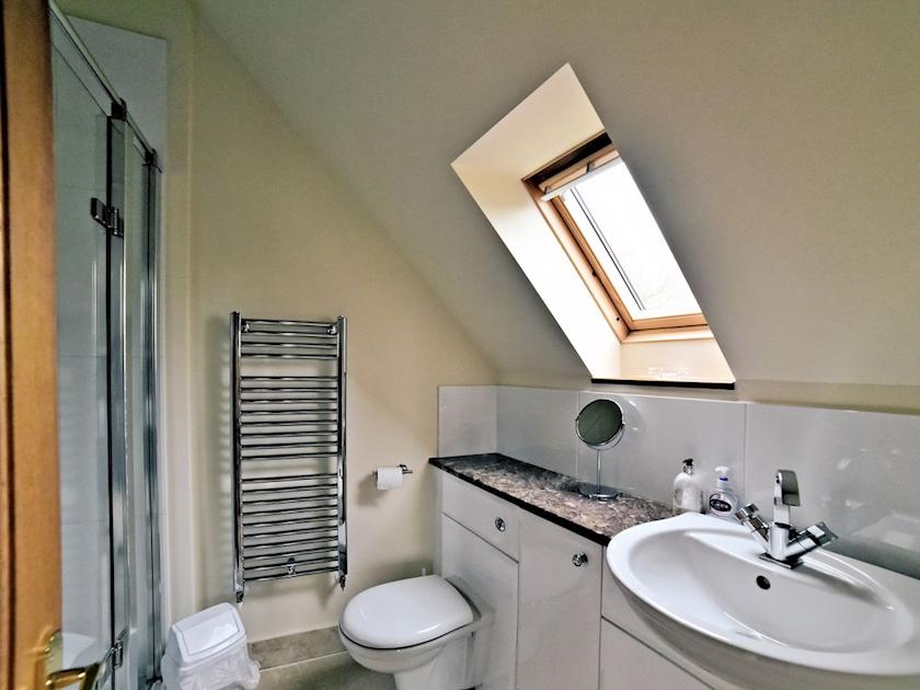 Stylish En-suite facilities | Stratton Mill, Cirencester