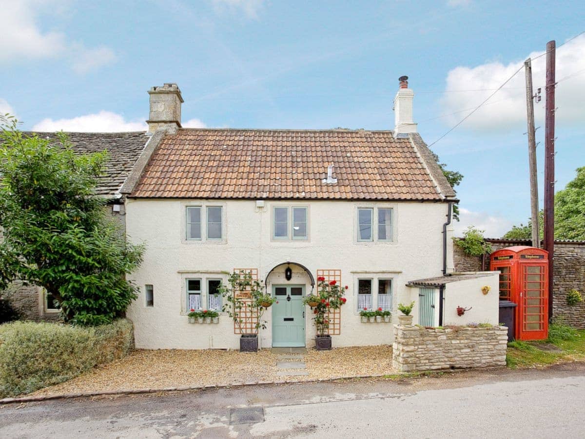 Rose Cottage Ref Phhj In Cold Ashton Somerset English Country