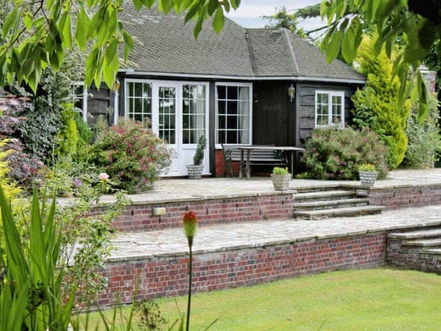 Summer House Ref 18336 In St Asaph North Wales Borders