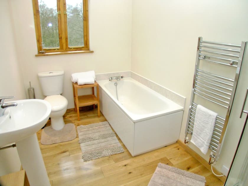 Bathroom | Bearsted Barns - Church View, Bearsted, nr. Maidstone