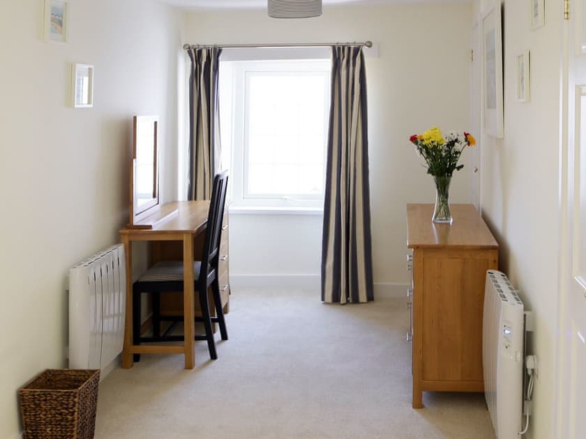 Useful dressing area | Manor Cottage, West Pentire