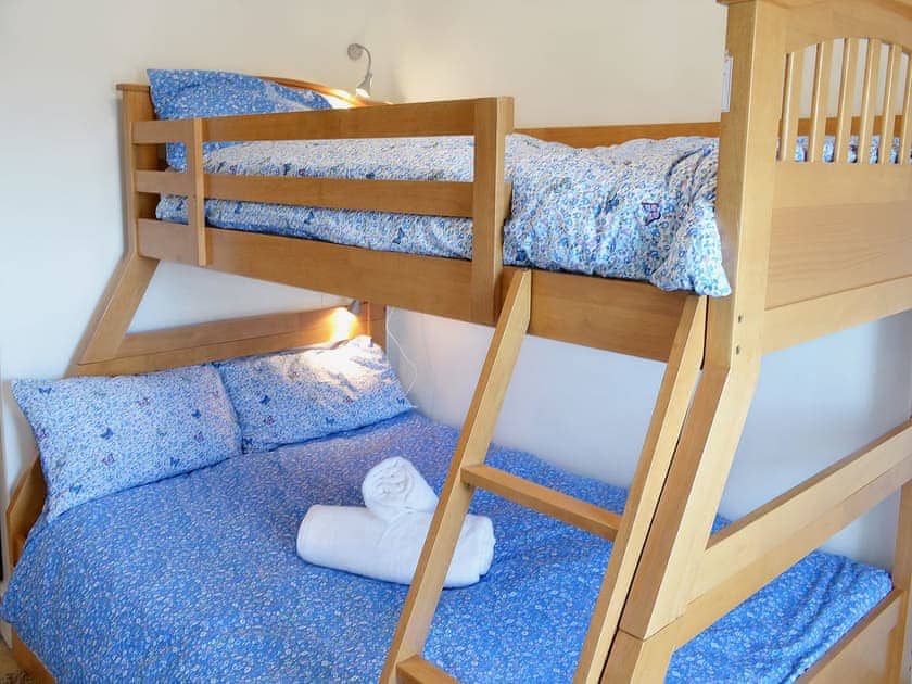 Bunk bedroom | Deja Vu, Bowness-on-Windermere