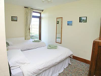 Twin bedroom | Gallaber Cottage, Burton-in-Lonsdale, Carnforth