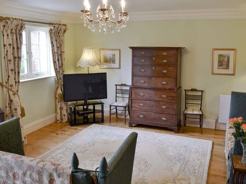 Living room/dining room | Webbery Manor Estate - Garden Cottage, Webbery, nr. Bideford