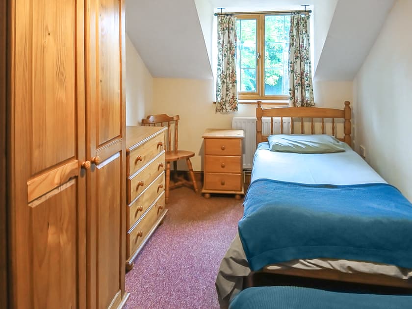 Twin bedroom | Denhill Cottage, Chipstable, nr. Taunton