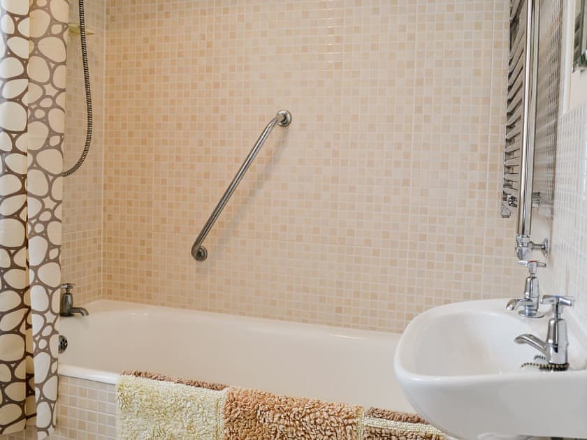 Bathroom | Broadstone Cottage, Norham, near Berwick Upon Tweed