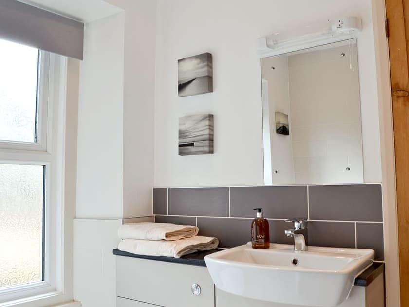 Bathroom | Deja Vu, Bowness-on-Windermere