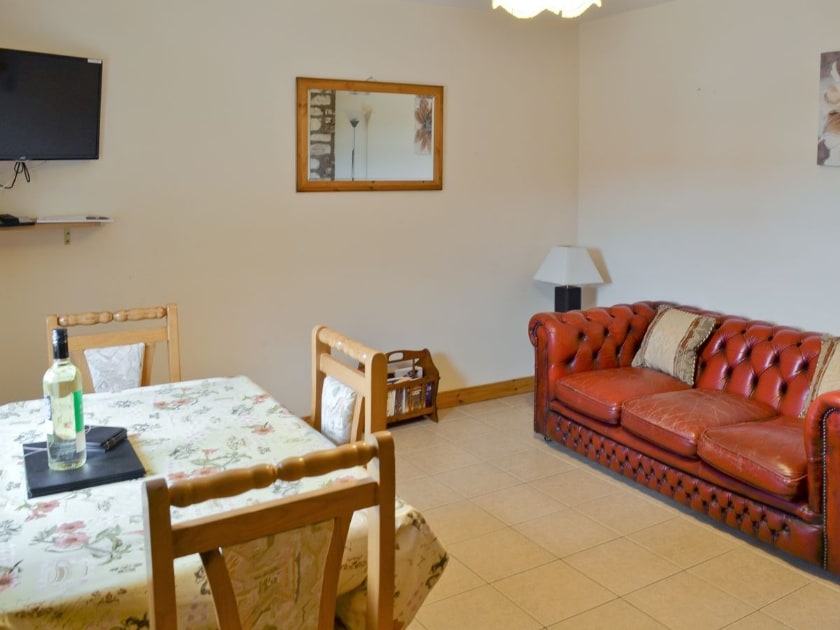Living room/dining room | North Moor Farm Cottages - Swallow, Flamborough